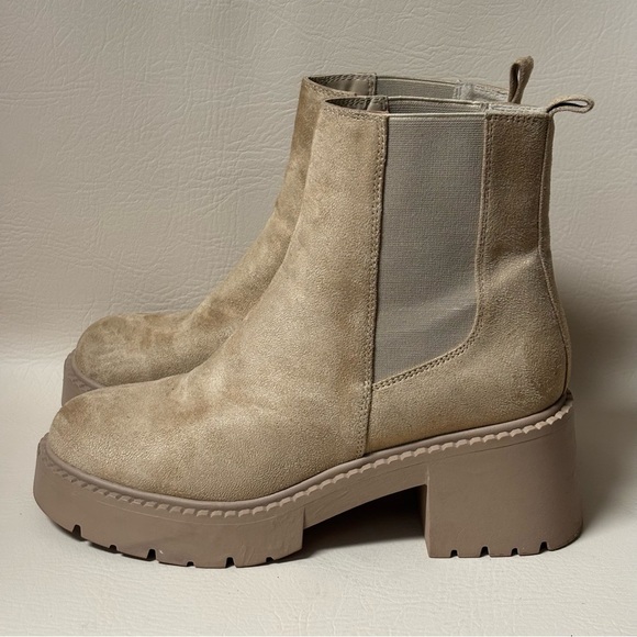 Madden Girl Women's Tianna
Dark Taupe Boots Sz 9M - Picture 1 of 8